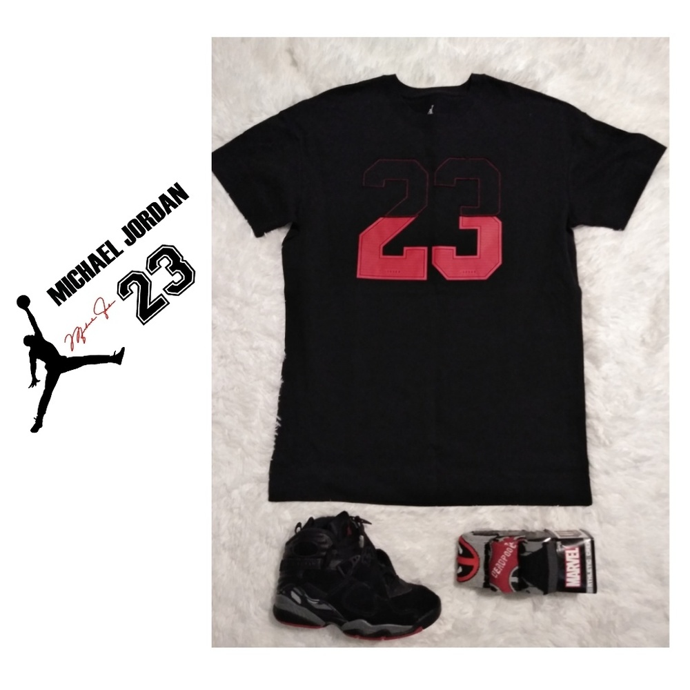 Large Jordan 23 shirt short sleeve black red